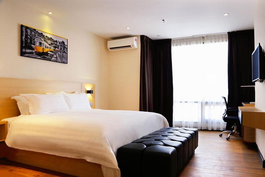 Rivertel Teluk Intan Exterior foto